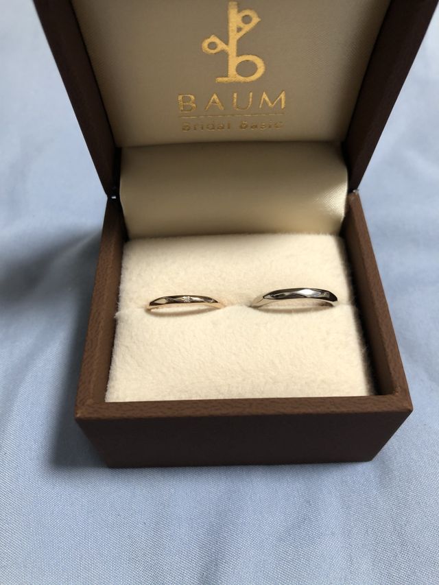 左側：ピンクゴールドK18
右側：ホワイトゴールドK18