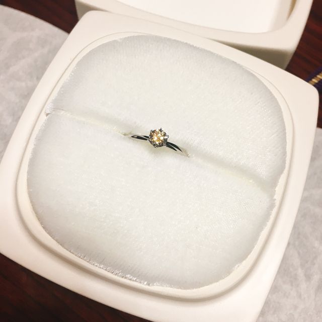 花雪という名前の婚約指輪です