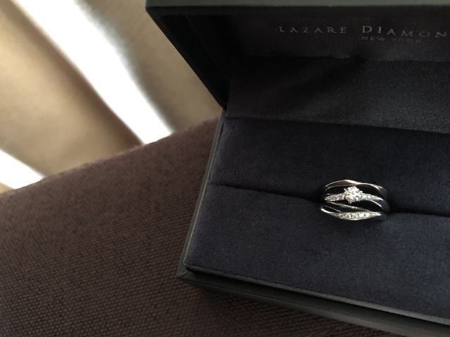 重ね付けもばっちり！ウェーブタイプのオーチャードの結婚指輪！