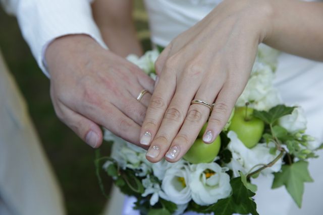 縁どりにゴールドが入っていてシンプルながら個性が光るデザイン