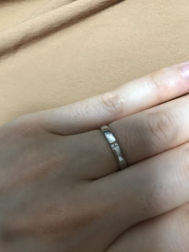 縦に二つのダイヤが並んであります。