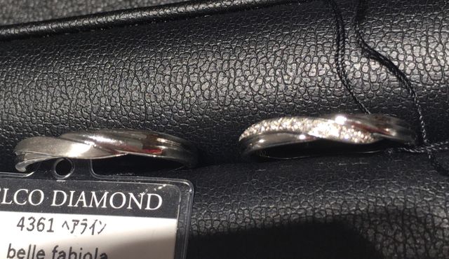 ベルファビオラのペアリングで、店頭にて試着した際に撮影。