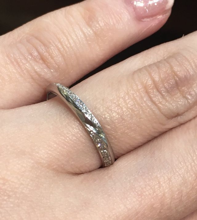 店頭にて試着した際に撮影した写真です。