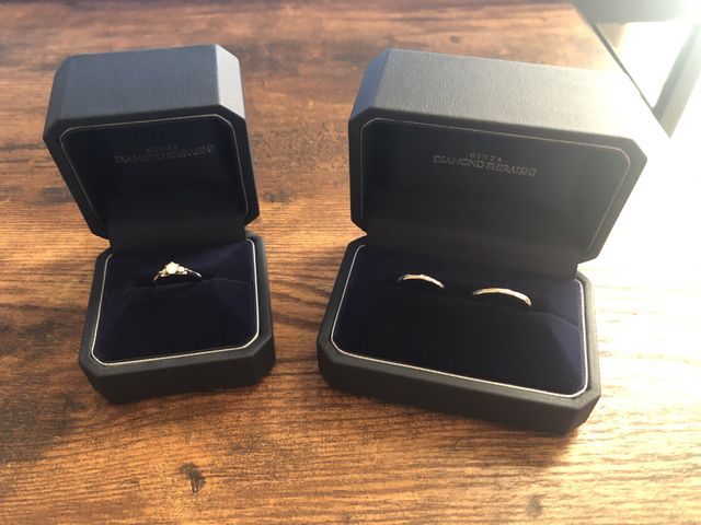 婚約指輪と結婚指輪です