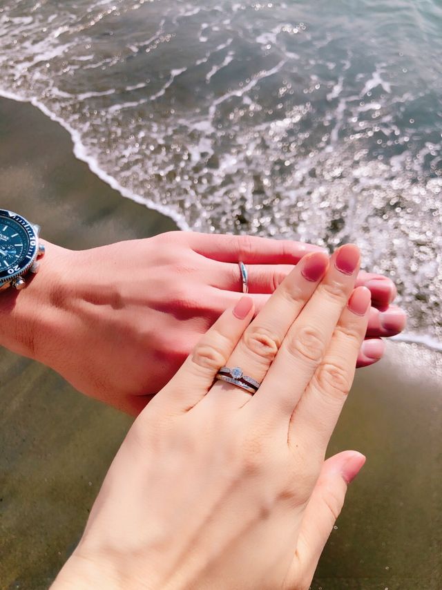 結婚記念日(指輪を店舗より受け取った日)に撮影した一枚。