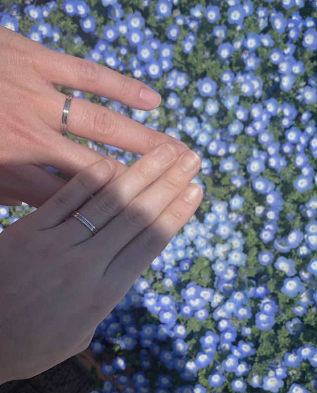 婚姻届を出しに行くときに初めてつけました。