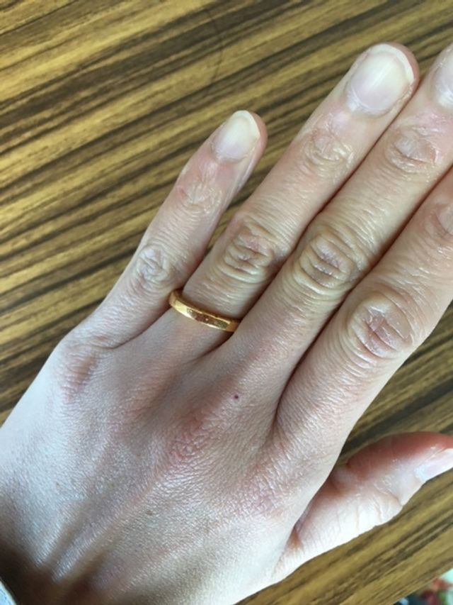 クロムハーツのシンプルなゴールドリングです