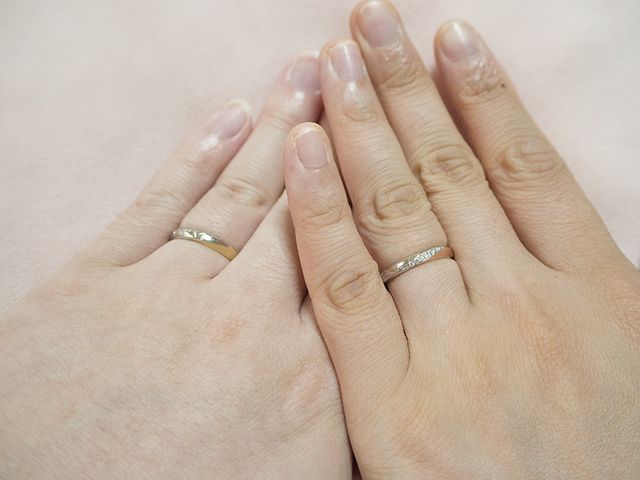 左：夫、右：妻