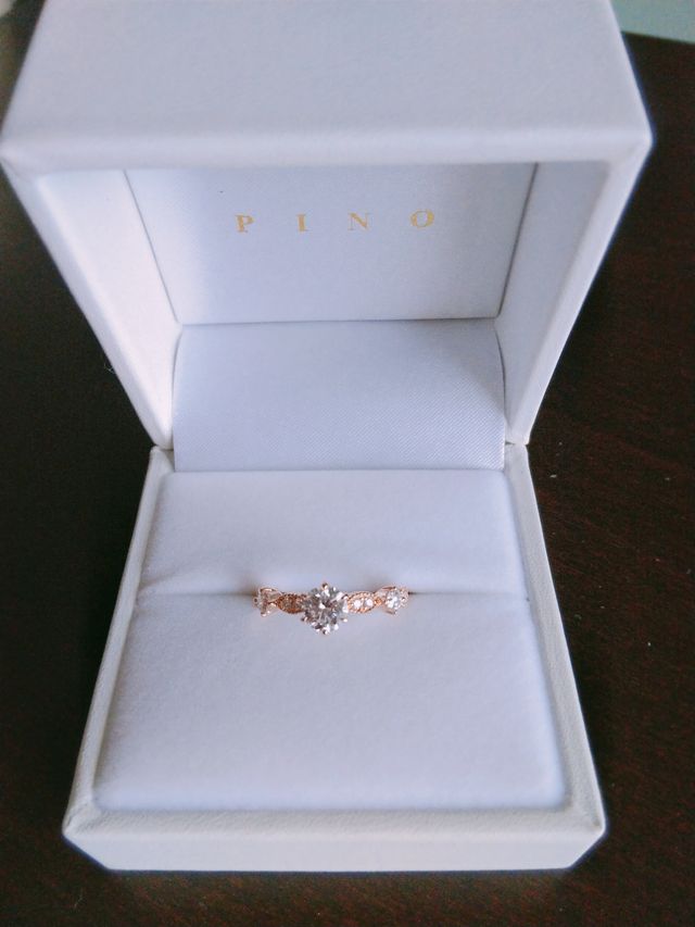 ピンクゴールドで作っていただきました