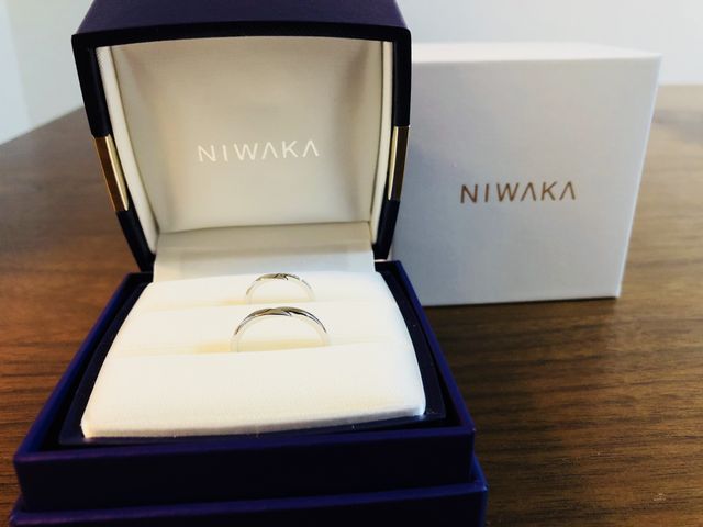 クロスしているデザインがとてもきれいです！