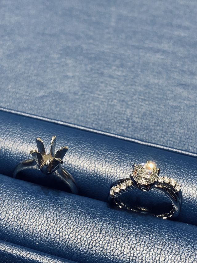 指輪リフォーム
ビフォー(左)アフター(右)