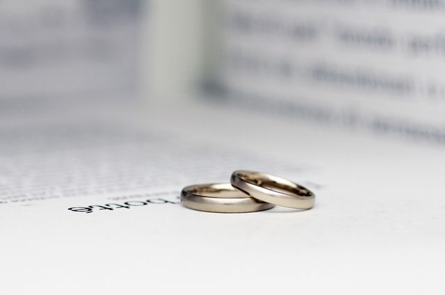 お互いの指紋や、手書きで書いたイラストを入れてもらいました。