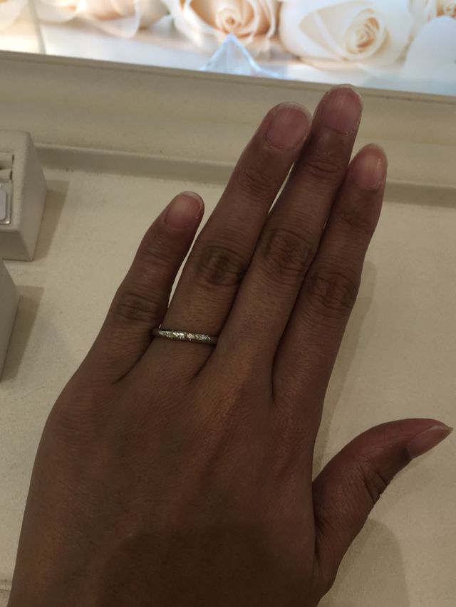 ストレートタイプ
ダイヤが一粒埋め込み