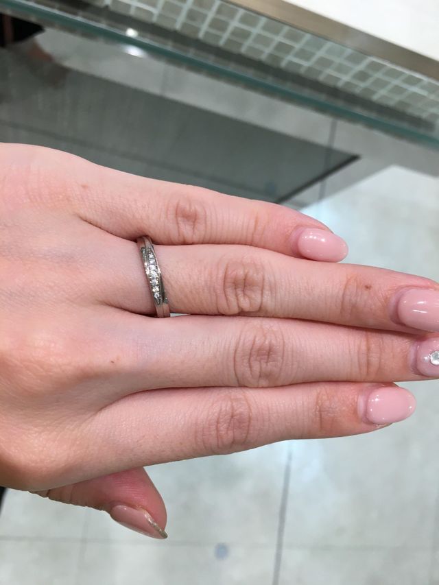 MEISTER。スイスで作っている7石タイプの指輪です。