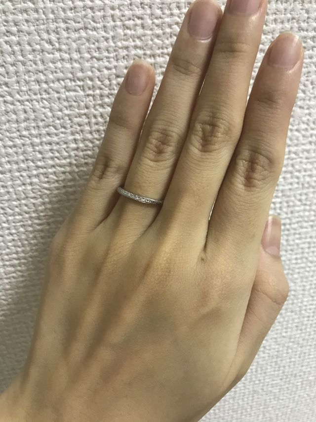 日常使いしたかったので、結婚指輪を婚約指輪として購入。