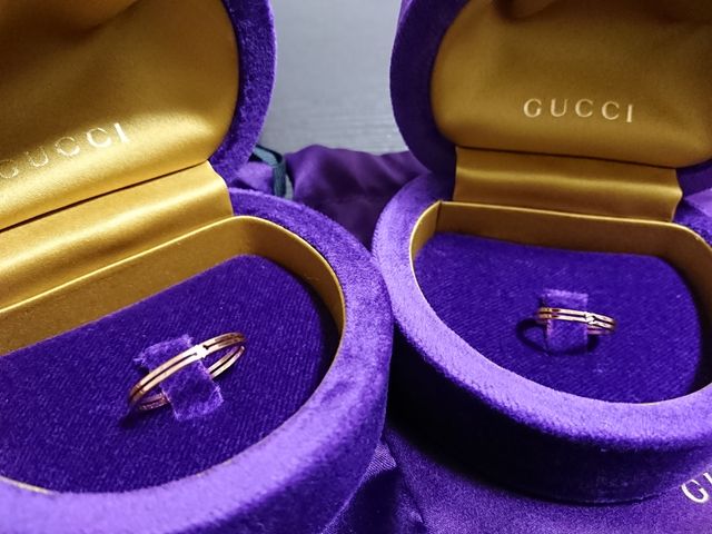 色はゴールドです