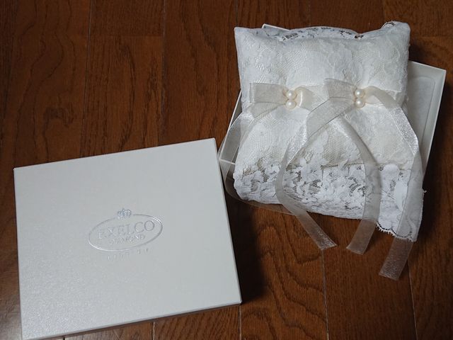 購入特典のリングピロー。ベルギーのレース使用しているそう