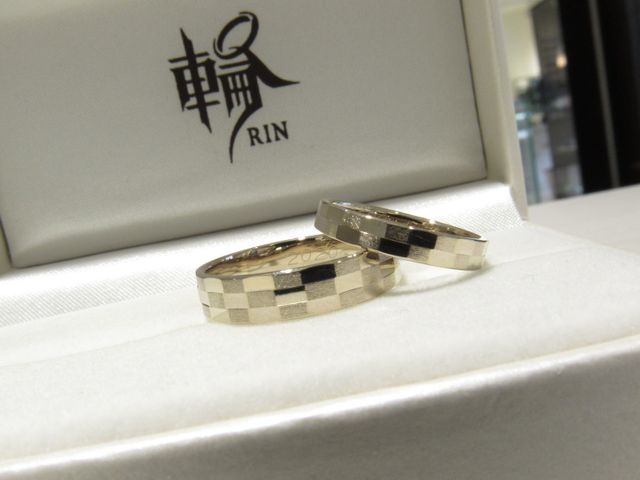 デザインをカタログで拝見して運命を感じ即決しました！最高！！