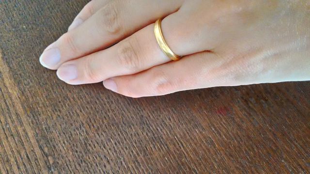 イエローゴールドです