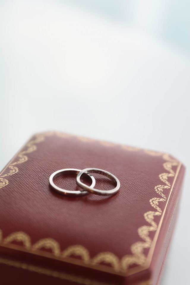 結婚式の際にカメラマンさんに取ってもらった写真