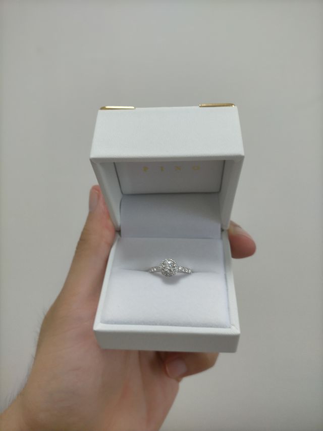 コスパ抜群で、彼女も幸せそうです。