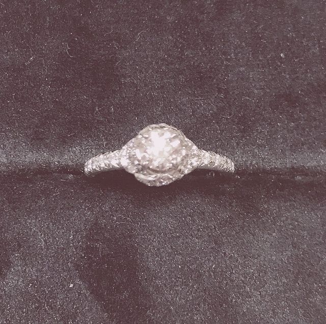 婚約指輪の写真です。