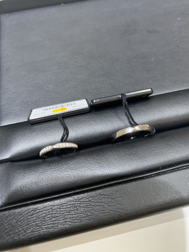 男性のものも、デザインが素敵でした。