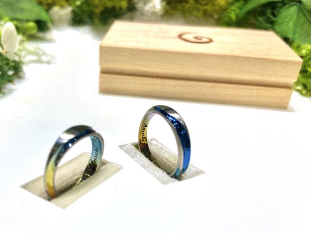 ガンガと泉水を合わせ、グラデーションを指輪全体にアレンジ。