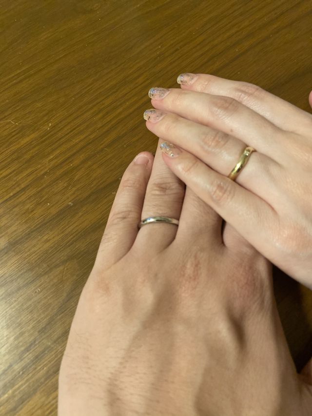 指輪の作成を完了し着用した様子です。