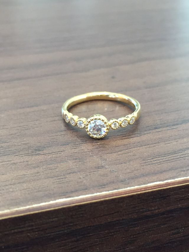 アンティーク風で引っかからないデザインだから毎日着けてます