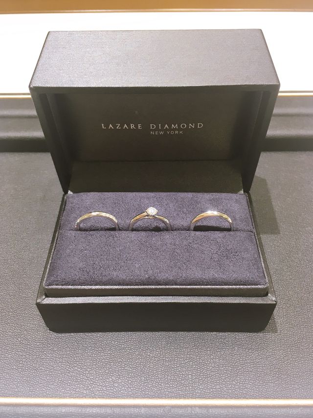 先にプレゼントしてもらったエンゲージリングと一緒に