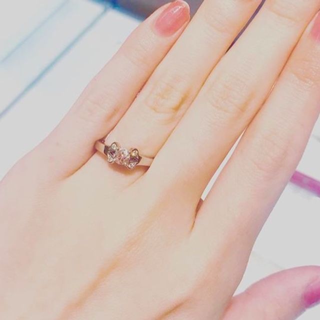 カルティエのバレリーナ、シンプルなタイプです。