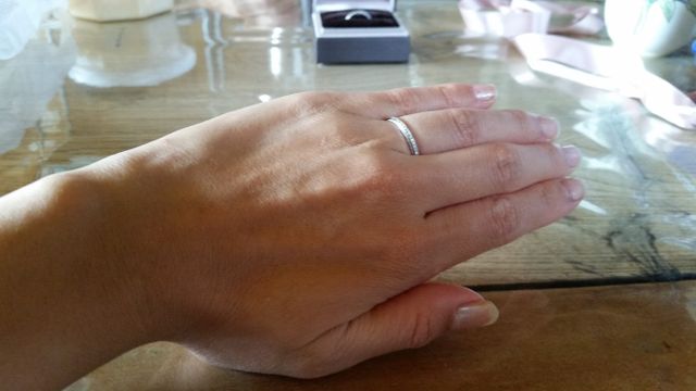 ダイヤ入りクラシックデザインの指輪