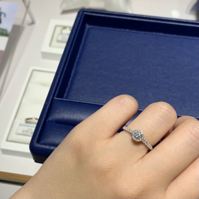 光が当たるとキラキラして綺麗でした