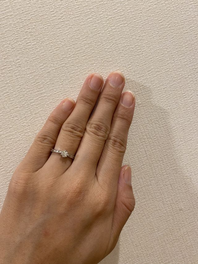 ダイヤが映えるリングの細さが気に入っています！