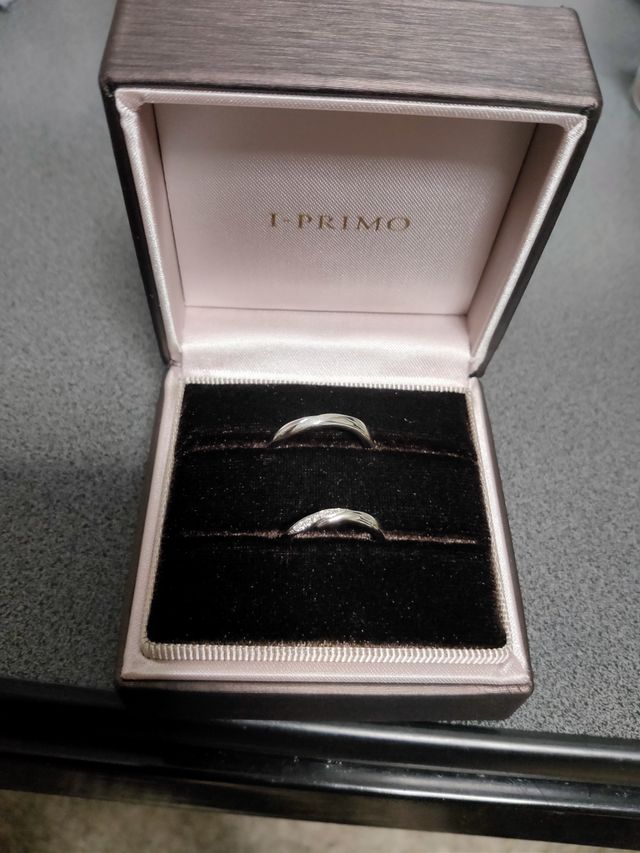 彼:15号、私が8号。お急ぎ便(＋5千円)2週間程で出来上り