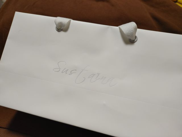 紙袋に入れてもらえるので持ち帰りも心配なしです。