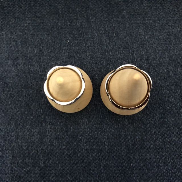 指輪(置いて見た時桜の形になっている所)