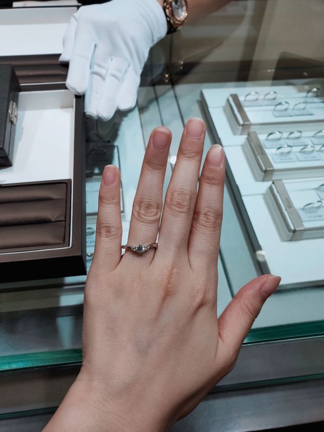 V字のデザインがとても可愛かったです。