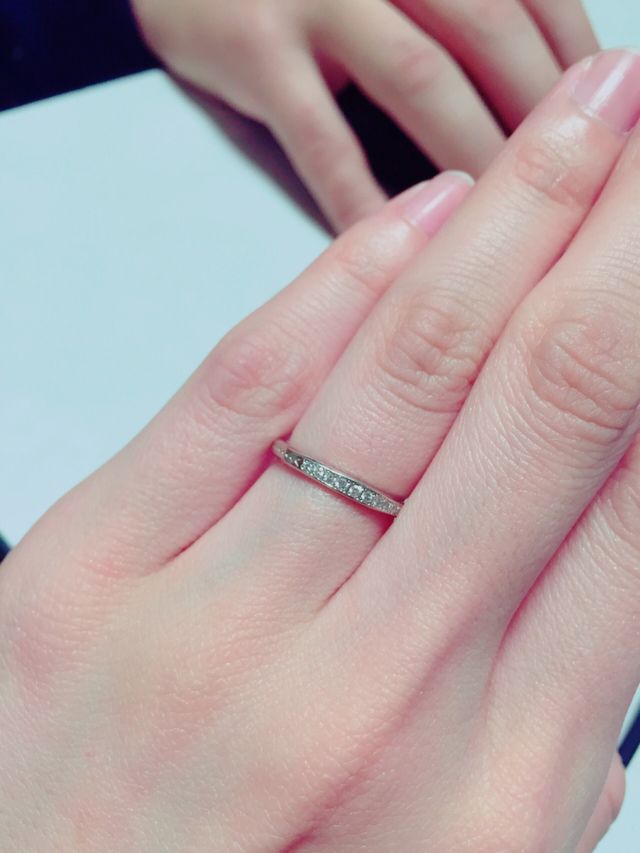 少し手を動かすだけでもキラキラ光って美しい！