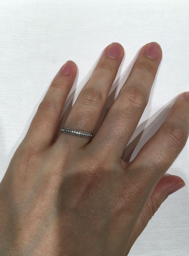 ミル打ちがアンティークな雰囲気