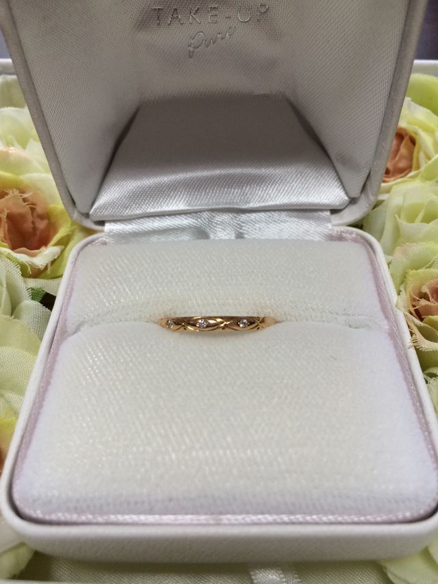 結婚指輪 正面から撮影