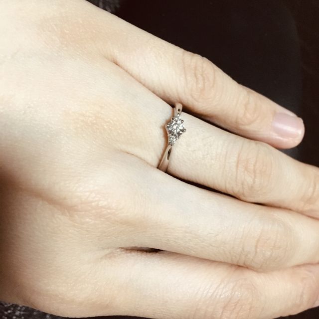 婚約指輪です。