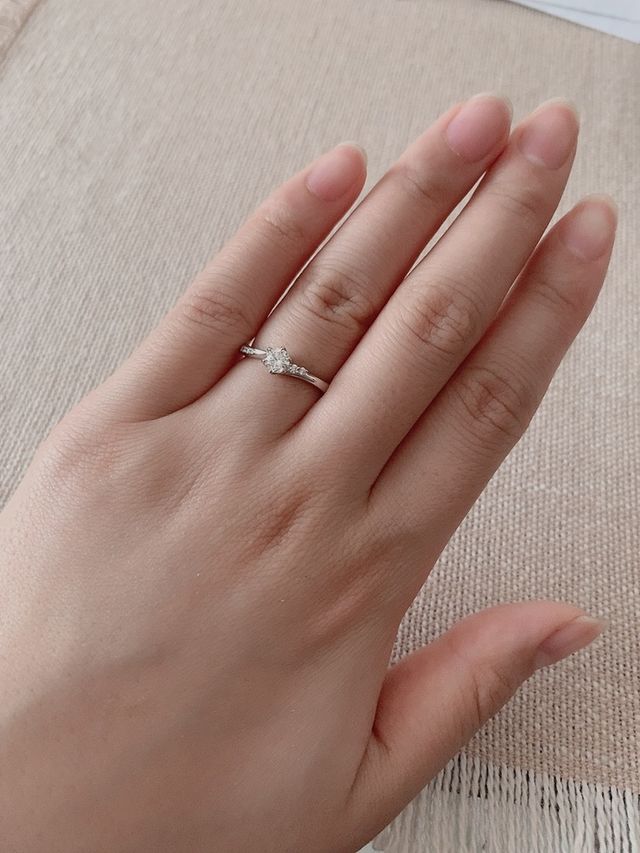 実際に指に付けた時の写真です