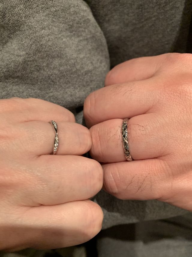 右のものが私のです。