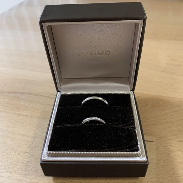 ケースは重みがあります。