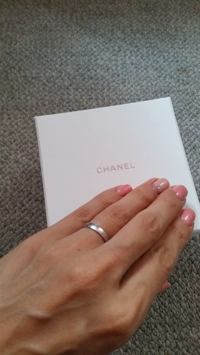 厚みがないので気になりません。