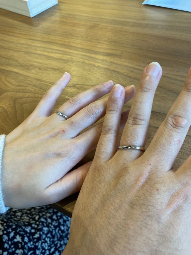 デザインも素敵でサイズもぴったりで大満足でした。