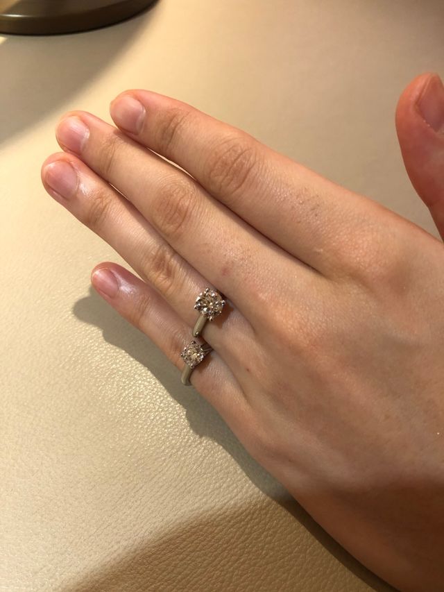 ティファニーの婚約指輪です
