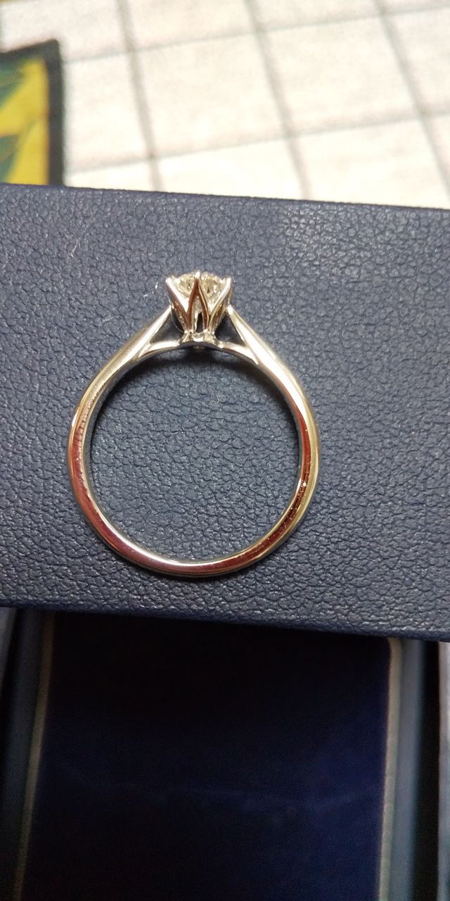 横から光が入るデザインで、よりきれいに！